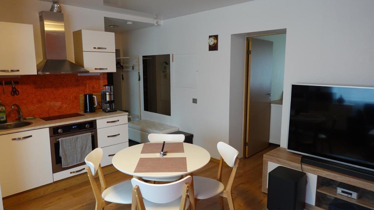 Cozy Telliskivi Apartment Near City Centre Ταλίν Εξωτερικό φωτογραφία